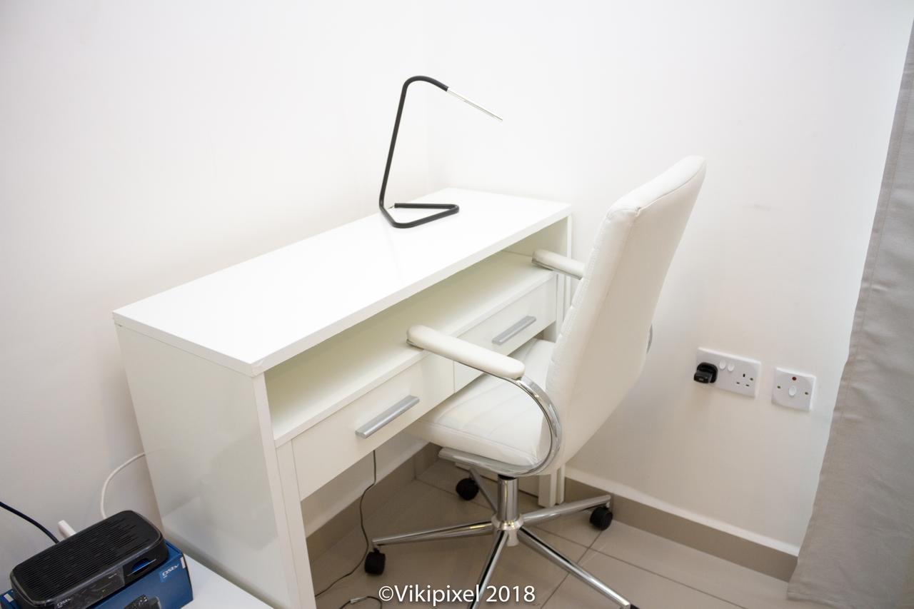 Gallery Apartments By Bestwest Hospitality Άκρα Δωμάτιο φωτογραφία